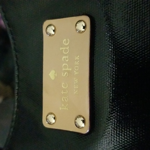 kate spade Black Tote with Cream Handles and Logo Plaque! NEW!! - Picture 3 of 9